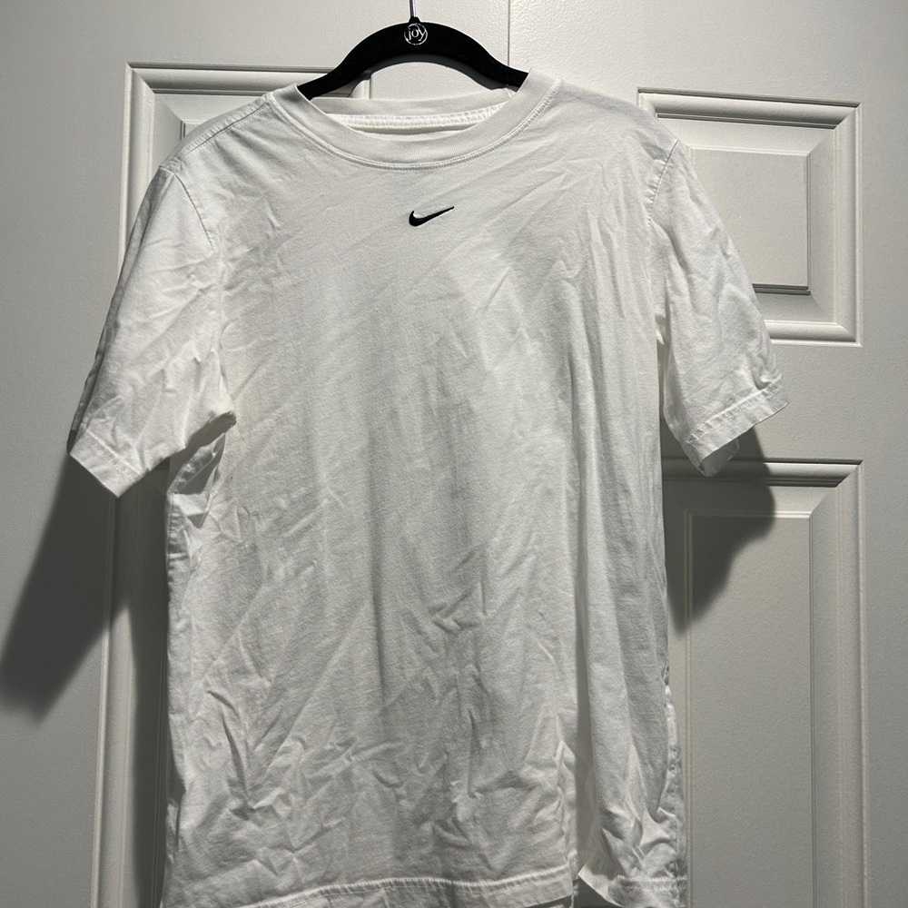Nike Men's Classic White Tee
